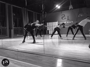 宝鸡成人舞蹈教学视频,舞动人生，优雅启航