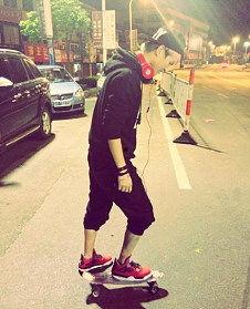 成人速成滑板视频大全,视频大全带你轻松上手